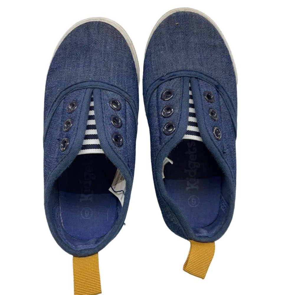 Kidorable Blue Slip-On Sneakers Size 6